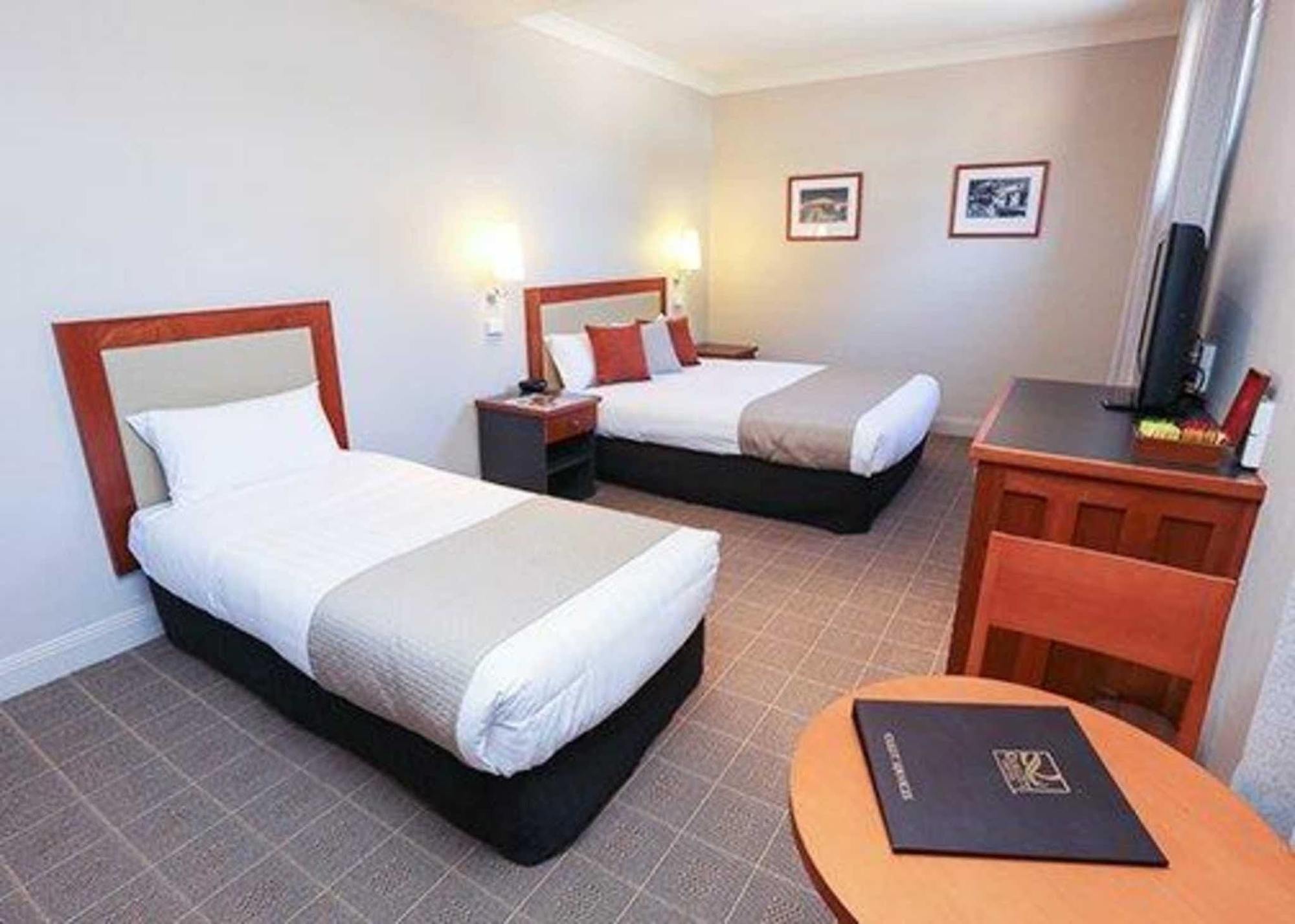 Quality Hotel Mildura Grand Buitenkant foto